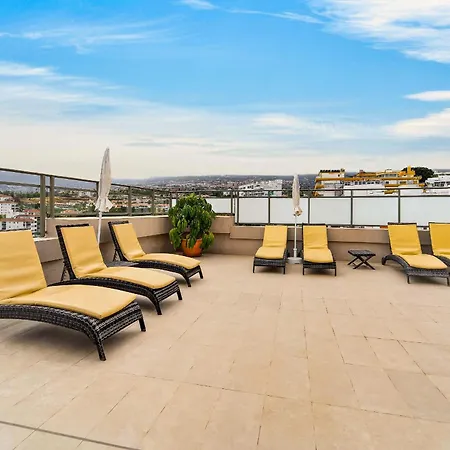 Elisium & Aparthotel 3*